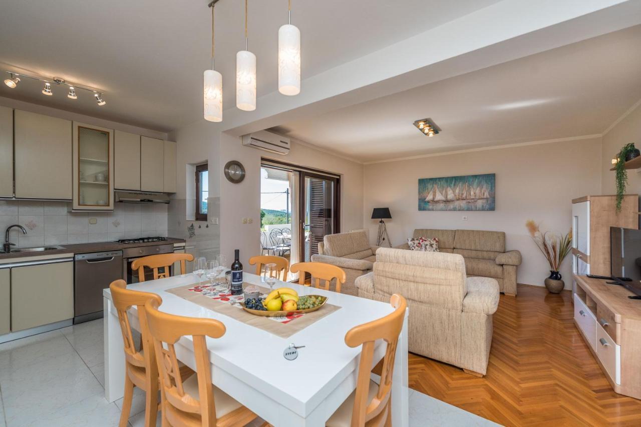 Stedi Apartment Lukoran Экстерьер фото